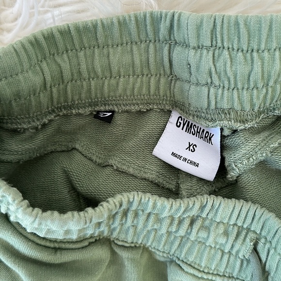 Gymshark luxe legacy shorts Green Size XS! - Picture 3 of 3